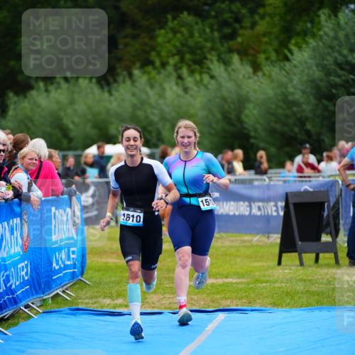 30.08.2026 - Elbe Triathlon Hamburg LAZAROV Photography http://msf.ph/oto/10064703 30.08.2026 12:07:04 Ziel 1513, 1550, 1610 meine-sportfotos.de