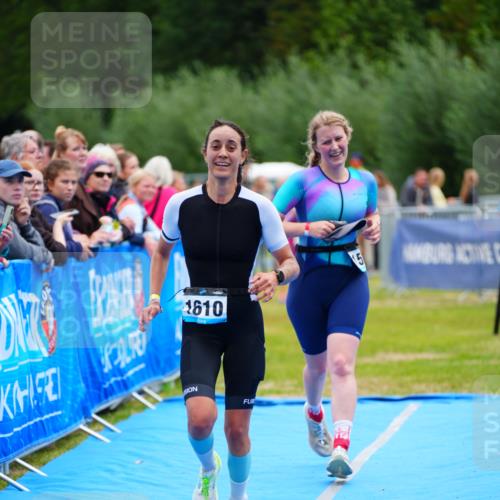 30.08.2026 - Elbe Triathlon Hamburg LAZAROV Photography http://msf.ph/oto/10064707 30.08.2026 12:07:05 Ziel 947, 1513, 1550, 1610 meine-sportfotos.de