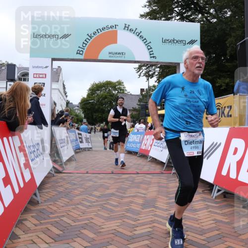 30.08.2026 - Blankeneser Heldenlauf Lena Gebhardt http://msf.ph/oto/10064734 30.08.2026 12:46:27 Ziel 4090, 4198 meine-sportfotos.de