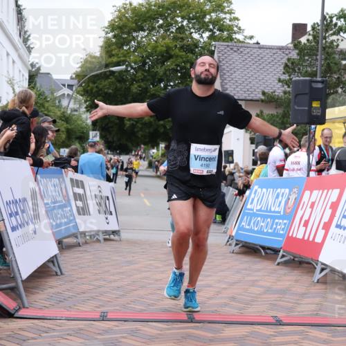 30.08.2026 - Blankeneser Heldenlauf Lena Gebhardt http://msf.ph/oto/10064757 30.08.2026 12:46:33 Ziel 4057, 4090, 4192, 4198 meine-sportfotos.de
