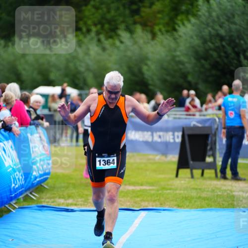 30.08.2026 - Elbe Triathlon Hamburg LAZAROV Photography http://msf.ph/oto/10064774 30.08.2026 12:07:37 Ziel 1364, 1538 meine-sportfotos.de