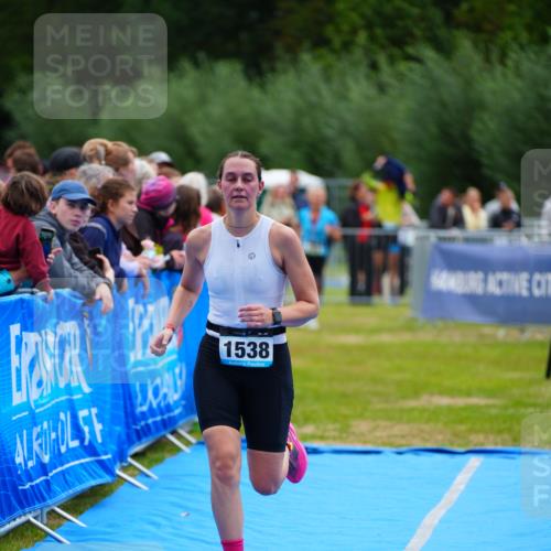 30.08.2026 - Elbe Triathlon Hamburg LAZAROV Photography http://msf.ph/oto/10064785 30.08.2026 12:07:41 Ziel 1364, 1538 meine-sportfotos.de
