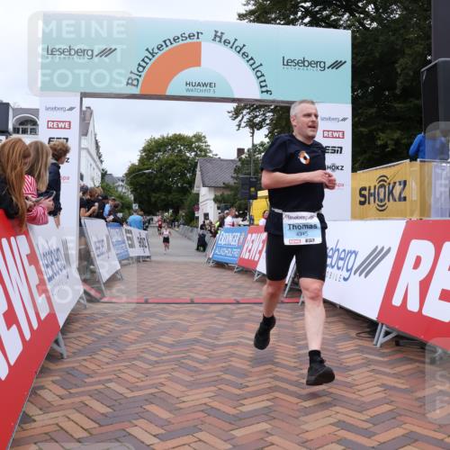 30.08.2026 - Blankeneser Heldenlauf Lena Gebhardt http://msf.ph/oto/10064826 30.08.2026 12:46:54 Ziel 4175, 4315, 4442 meine-sportfotos.de