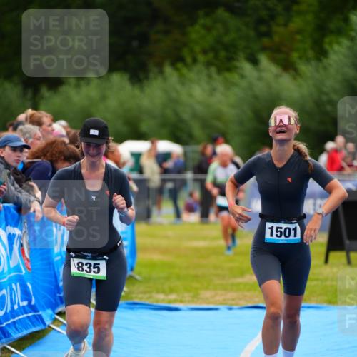 30.08.2026 - Elbe Triathlon Hamburg LAZAROV Photography http://msf.ph/oto/10064832 30.08.2026 12:08:00 Ziel 835, 1095, 1366, 1501 meine-sportfotos.de