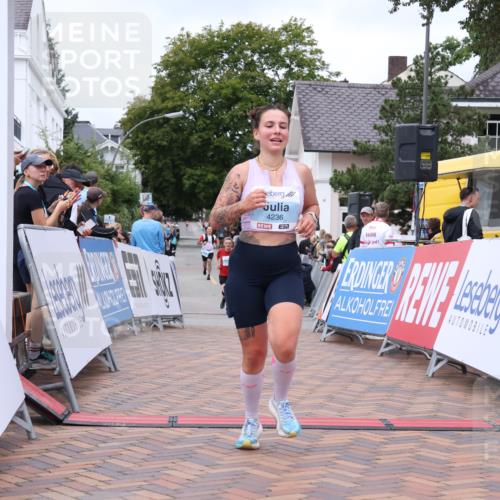 30.08.2026 - Blankeneser Heldenlauf Lena Gebhardt http://msf.ph/oto/10064847 30.08.2026 12:47:01 Ziel 4236, 4315 meine-sportfotos.de