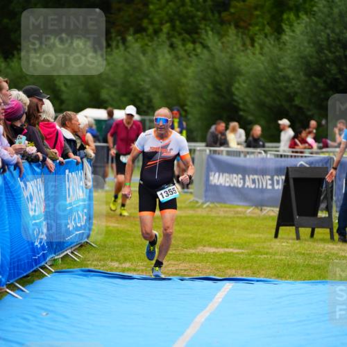 30.08.2026 - Elbe Triathlon Hamburg LAZAROV Photography http://msf.ph/oto/10064887 30.08.2026 12:08:27 Ziel 840, 1355, 1357, 1633, 1658 meine-sportfotos.de