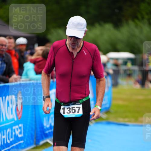 30.08.2026 - Elbe Triathlon Hamburg LAZAROV Photography http://msf.ph/oto/10064912 30.08.2026 12:08:35 Ziel 1357, 1633 meine-sportfotos.de