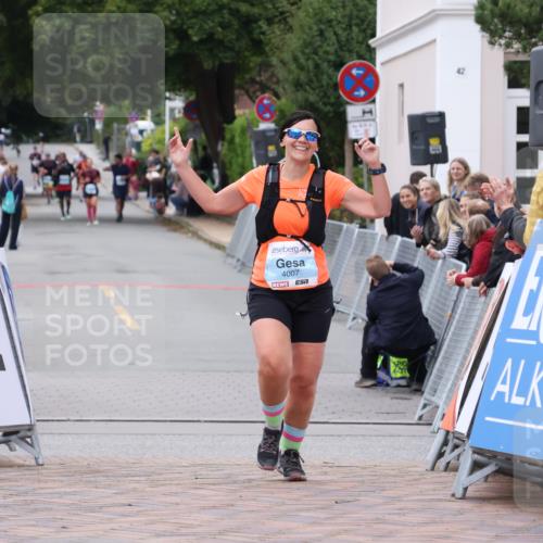 30.08.2026 - Blankeneser Heldenlauf Lena Gebhardt http://msf.ph/oto/10064928 30.08.2026 12:47:53 Ziel 4007 meine-sportfotos.de