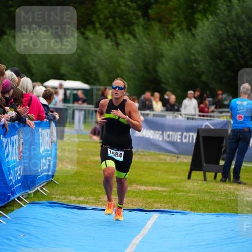 30.08.2026 - Elbe Triathlon Hamburg LAZAROV Photography http://msf.ph/oto/10064976 30.08.2026 12:09:14 Ziel 1505, 1664 meine-sportfotos.de
