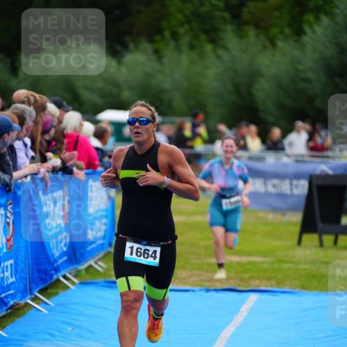 30.08.2026 - Elbe Triathlon Hamburg LAZAROV Photography http://msf.ph/oto/10064982 30.08.2026 12:09:16 Ziel 1505, 1664 meine-sportfotos.de