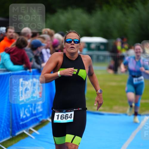 30.08.2026 - Elbe Triathlon Hamburg LAZAROV Photography http://msf.ph/oto/10064985 30.08.2026 12:09:17 Ziel 1505, 1664 meine-sportfotos.de