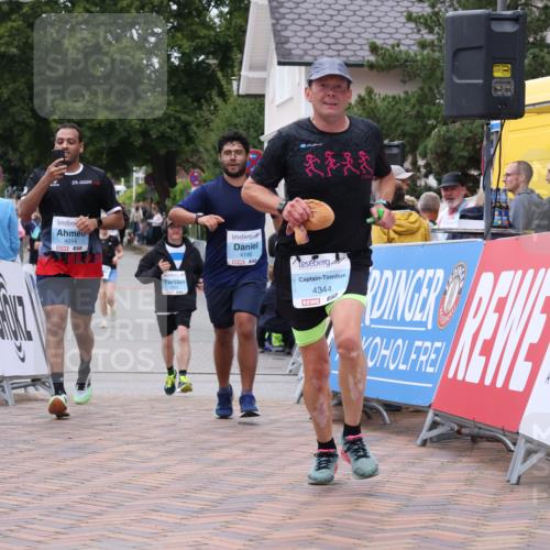 30.08.2026 - Blankeneser Heldenlauf Lena Gebhardt http://msf.ph/oto/10064987 30.08.2026 12:48:24 Ziel 4006, 4014, 4146, 4344 meine-sportfotos.de