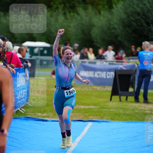 30.08.2026 - Elbe Triathlon Hamburg LAZAROV Photography http://msf.ph/oto/10064989 30.08.2026 12:09:18 Ziel 1505, 1664 meine-sportfotos.de