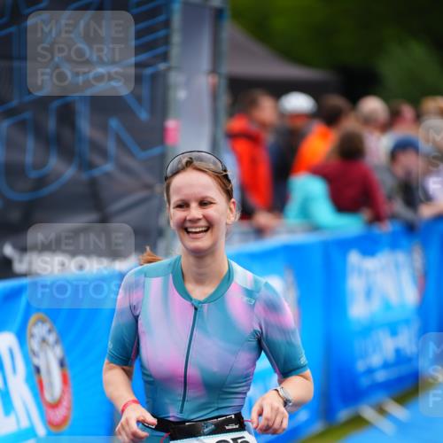 30.08.2026 - Elbe Triathlon Hamburg LAZAROV Photography http://msf.ph/oto/10065001 30.08.2026 12:09:20 Ziel 1505, 1664 meine-sportfotos.de
