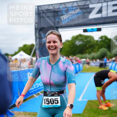 30.08.2026 - Elbe Triathlon Hamburg LAZAROV Photography http://msf.ph/oto/10065008 30.08.2026 12:09:27 Ziel 1561, 1640 meine-sportfotos.de