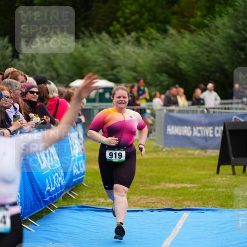 30.08.2026 - Elbe Triathlon Hamburg LAZAROV Photography http://msf.ph/oto/10065041 30.08.2026 12:09:38 Ziel 919, 1574, 1640 meine-sportfotos.de