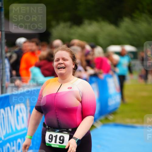 30.08.2026 - Elbe Triathlon Hamburg LAZAROV Photography http://msf.ph/oto/10065053 30.08.2026 12:09:40 Ziel 919, 1574 meine-sportfotos.de
