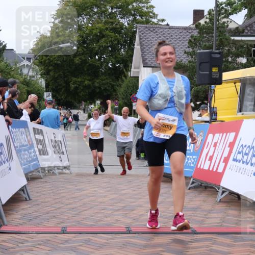 30.08.2026 - Blankeneser Heldenlauf Lena Gebhardt http://msf.ph/oto/10065058 30.08.2026 12:48:44 Ziel 2001, 2002, 2091 meine-sportfotos.de