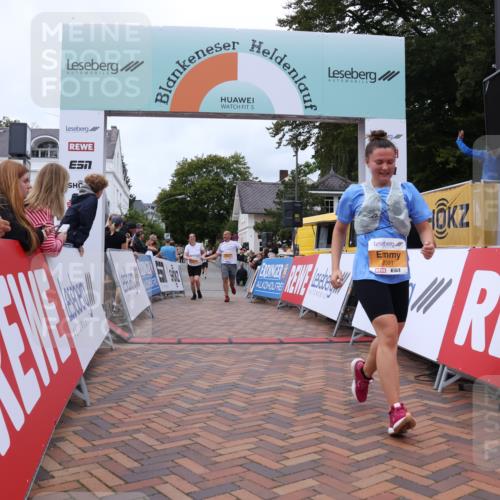 30.08.2026 - Blankeneser Heldenlauf Lena Gebhardt http://msf.ph/oto/10065065 30.08.2026 12:48:45 Ziel 2001, 2002, 2091 meine-sportfotos.de