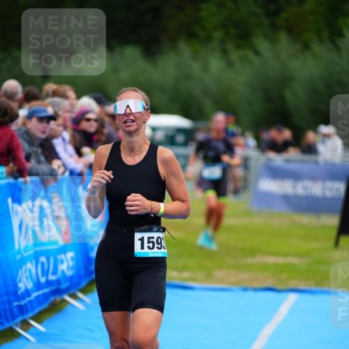 30.08.2026 - Elbe Triathlon Hamburg LAZAROV Photography http://msf.ph/oto/10065074 30.08.2026 12:09:57 Ziel 1593, 1687 meine-sportfotos.de