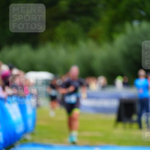 30.08.2026 - Elbe Triathlon Hamburg LAZAROV Photography http://msf.ph/oto/10065076 30.08.2026 12:09:59 Ziel 1593, 1687 meine-sportfotos.de