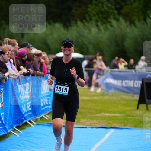 30.08.2026 - Elbe Triathlon Hamburg LAZAROV Photography http://msf.ph/oto/10065093 30.08.2026 12:10:07 Ziel 1515 meine-sportfotos.de