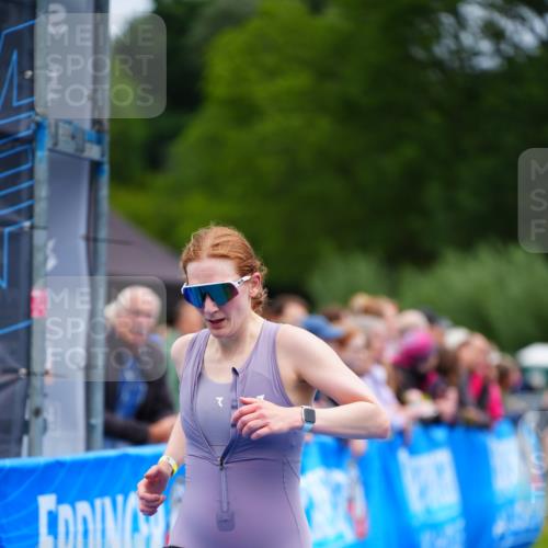 30.08.2026 - Elbe Triathlon Hamburg LAZAROV Photography http://msf.ph/oto/10065108 30.08.2026 12:10:16 Ziel 1372, 1382, 1626 meine-sportfotos.de