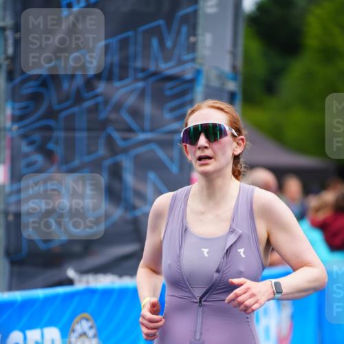 30.08.2026 - Elbe Triathlon Hamburg LAZAROV Photography http://msf.ph/oto/10065112 30.08.2026 12:10:17 Ziel 1372, 1382, 1539, 1626 meine-sportfotos.de