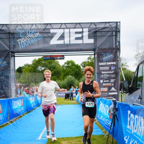 30.08.2026 - Elbe Triathlon Hamburg LAZAROV Photography http://msf.ph/oto/10065130 30.08.2026 12:10:25 Ziel 1372, 1382, 1471, 1539 meine-sportfotos.de