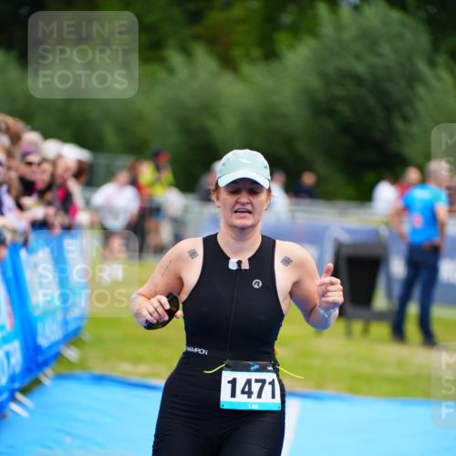 30.08.2026 - Elbe Triathlon Hamburg LAZAROV Photography http://msf.ph/oto/10065139 30.08.2026 12:10:29 Ziel 1427, 1471, 1539 meine-sportfotos.de