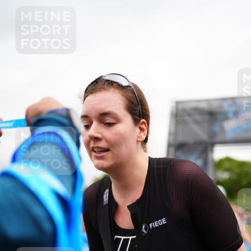 30.08.2026 - Elbe Triathlon Hamburg LAZAROV Photography http://msf.ph/oto/10065146 30.08.2026 12:10:32 Ziel 1427, 1471 meine-sportfotos.de