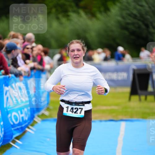 30.08.2026 - Elbe Triathlon Hamburg LAZAROV Photography http://msf.ph/oto/10065163 30.08.2026 12:10:36 Ziel 1427, 1631 meine-sportfotos.de