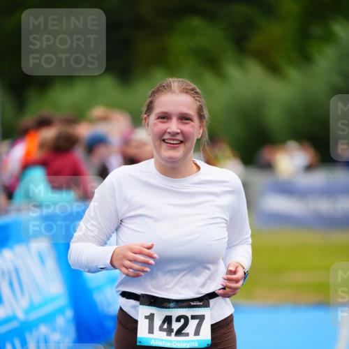30.08.2026 - Elbe Triathlon Hamburg LAZAROV Photography http://msf.ph/oto/10065171 30.08.2026 12:10:37 Ziel 1427, 1631 meine-sportfotos.de