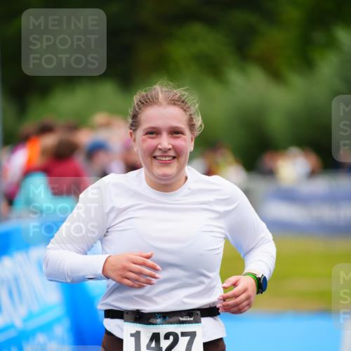 30.08.2026 - Elbe Triathlon Hamburg LAZAROV Photography http://msf.ph/oto/10065172 30.08.2026 12:10:38 Ziel 1427, 1631 meine-sportfotos.de