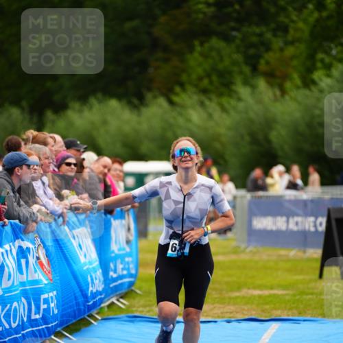 30.08.2026 - Elbe Triathlon Hamburg LAZAROV Photography http://msf.ph/oto/10065181 30.08.2026 12:10:43 Ziel 1631 meine-sportfotos.de