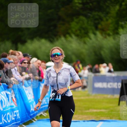 30.08.2026 - Elbe Triathlon Hamburg LAZAROV Photography http://msf.ph/oto/10065185 30.08.2026 12:10:44 Ziel 1631 meine-sportfotos.de