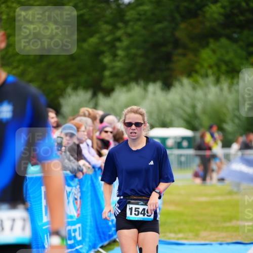 30.08.2026 - Elbe Triathlon Hamburg LAZAROV Photography http://msf.ph/oto/10065210 30.08.2026 12:10:59 Ziel 1377, 1549 meine-sportfotos.de