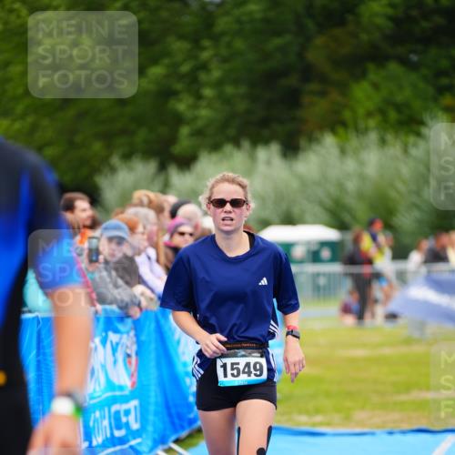 30.08.2026 - Elbe Triathlon Hamburg LAZAROV Photography http://msf.ph/oto/10065211 30.08.2026 12:10:59 Ziel 1377, 1549 meine-sportfotos.de