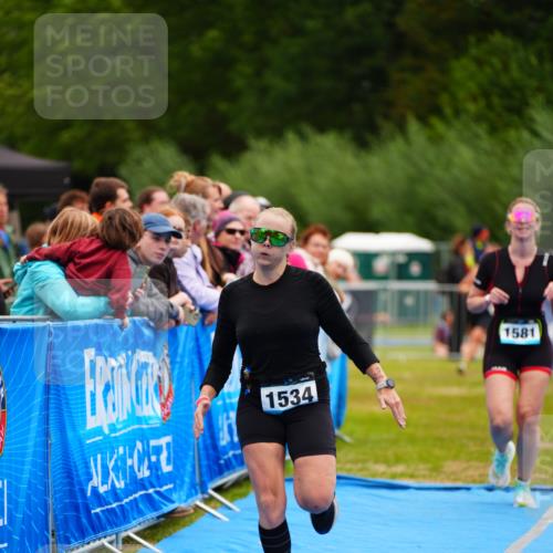 30.08.2026 - Elbe Triathlon Hamburg LAZAROV Photography http://msf.ph/oto/10065236 30.08.2026 12:11:14 Ziel 1534, 1576, 1581, 1615 meine-sportfotos.de