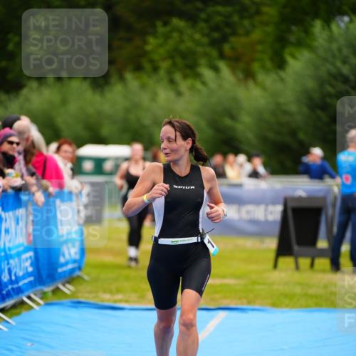 30.08.2026 - Elbe Triathlon Hamburg LAZAROV Photography http://msf.ph/oto/10065263 30.08.2026 12:11:22 Ziel 1547, 1615 meine-sportfotos.de