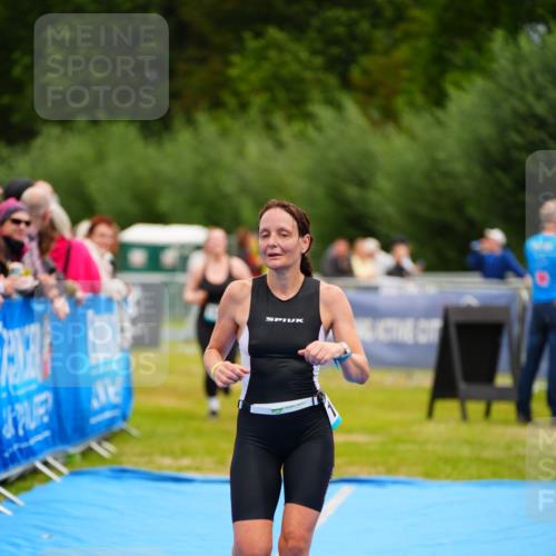 30.08.2026 - Elbe Triathlon Hamburg LAZAROV Photography http://msf.ph/oto/10065264 30.08.2026 12:11:22 Ziel 1547, 1615 meine-sportfotos.de