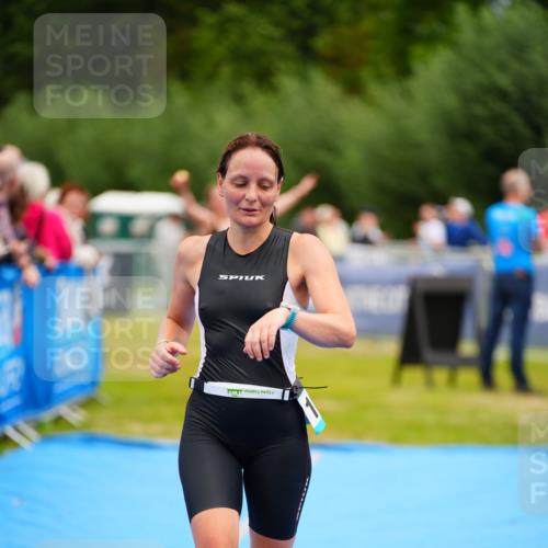 30.08.2026 - Elbe Triathlon Hamburg LAZAROV Photography http://msf.ph/oto/10065269 30.08.2026 12:11:23 Ziel 1547, 1615 meine-sportfotos.de