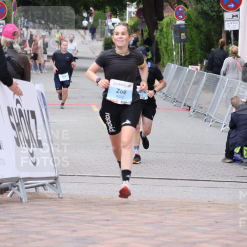 30.08.2026 - Blankeneser Heldenlauf Lena Gebhardt http://msf.ph/oto/10065276 30.08.2026 12:50:56 Ziel 4002, 4417 meine-sportfotos.de