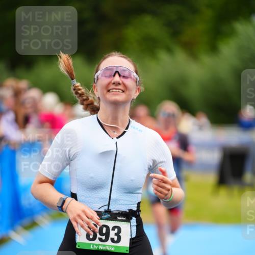 30.08.2026 - Elbe Triathlon Hamburg LAZAROV Photography http://msf.ph/oto/10065307 30.08.2026 12:11:35 Ziel 893, 1654, 1689 meine-sportfotos.de