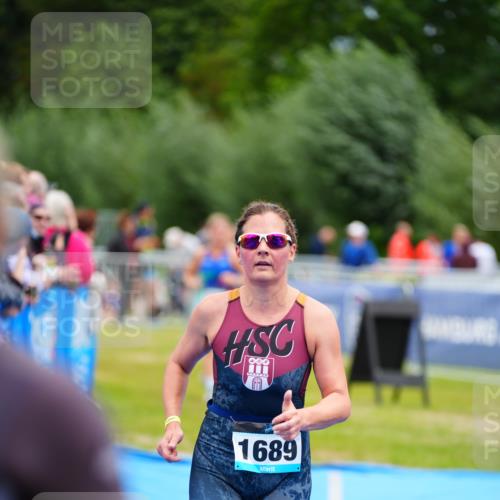 30.08.2026 - Elbe Triathlon Hamburg LAZAROV Photography http://msf.ph/oto/10065319 30.08.2026 12:11:41 Ziel 1583, 1689 meine-sportfotos.de