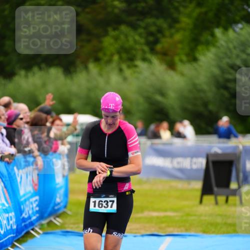 30.08.2026 - Elbe Triathlon Hamburg LAZAROV Photography http://msf.ph/oto/10065342 30.08.2026 12:12:03 Ziel 1490, 1637 meine-sportfotos.de