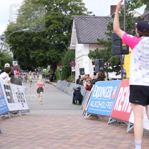 30.08.2026 - Blankeneser Heldenlauf Lena Gebhardt http://msf.ph/oto/10065362 30.08.2026 12:51:26 Ziel 4433 meine-sportfotos.de
