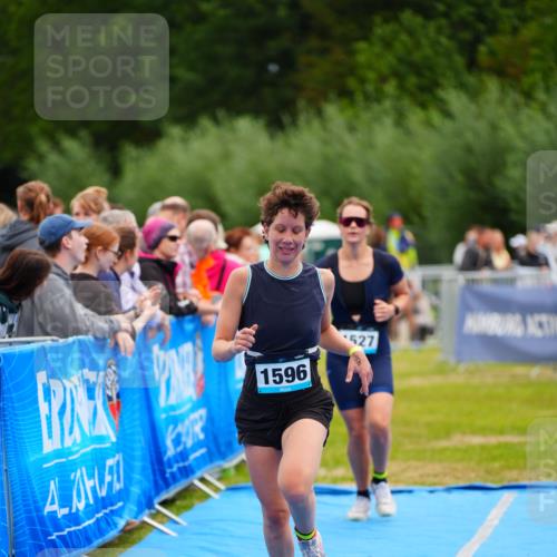30.08.2026 - Elbe Triathlon Hamburg LAZAROV Photography http://msf.ph/oto/10065371 30.08.2026 12:12:28 Ziel 1527, 1596 meine-sportfotos.de