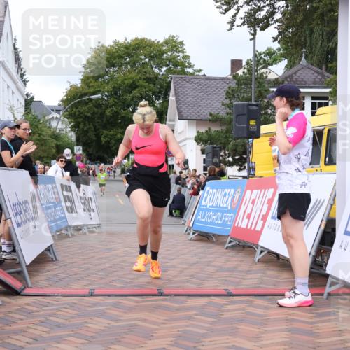 30.08.2026 - Blankeneser Heldenlauf Lena Gebhardt http://msf.ph/oto/10065384 30.08.2026 12:51:32 Ziel 2530 meine-sportfotos.de