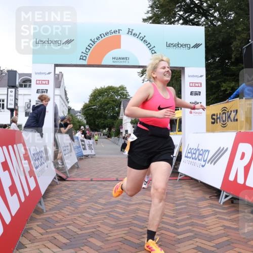 30.08.2026 - Blankeneser Heldenlauf Lena Gebhardt http://msf.ph/oto/10065395 30.08.2026 12:51:33 Ziel 2530 meine-sportfotos.de